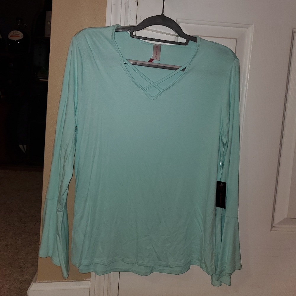 Long sleeve top